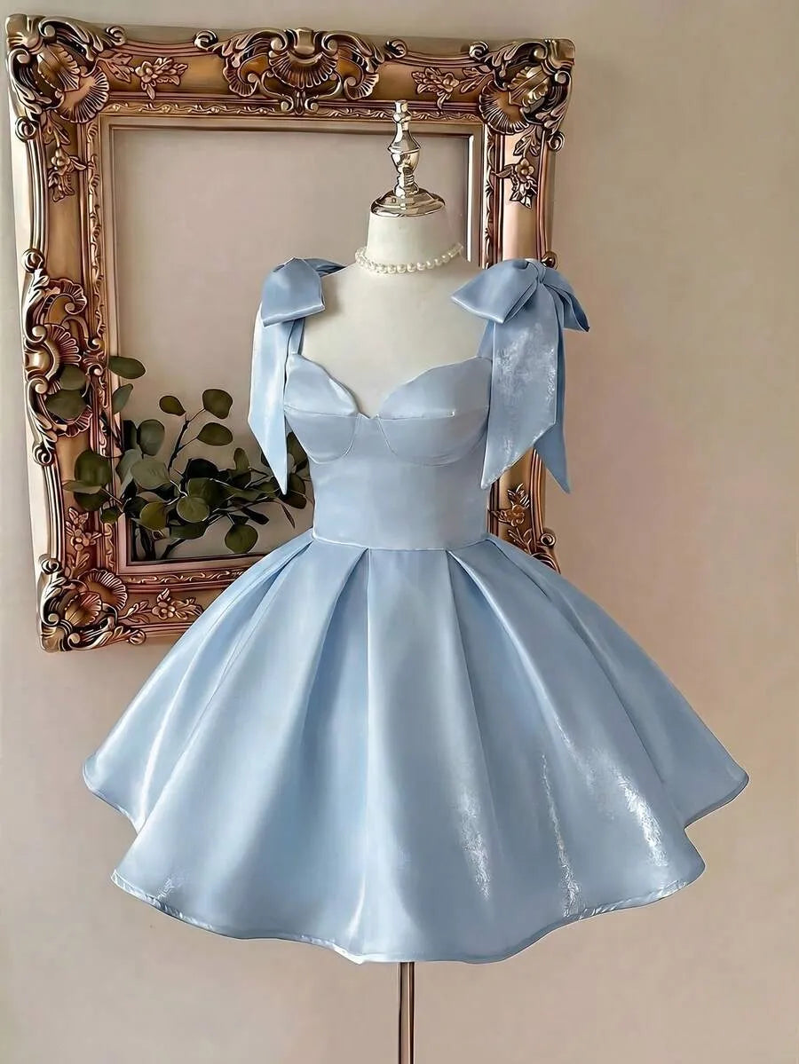 Elegant A-Line Sweetheart Sleeveless Lace-Up Back Short Homecoming Dress