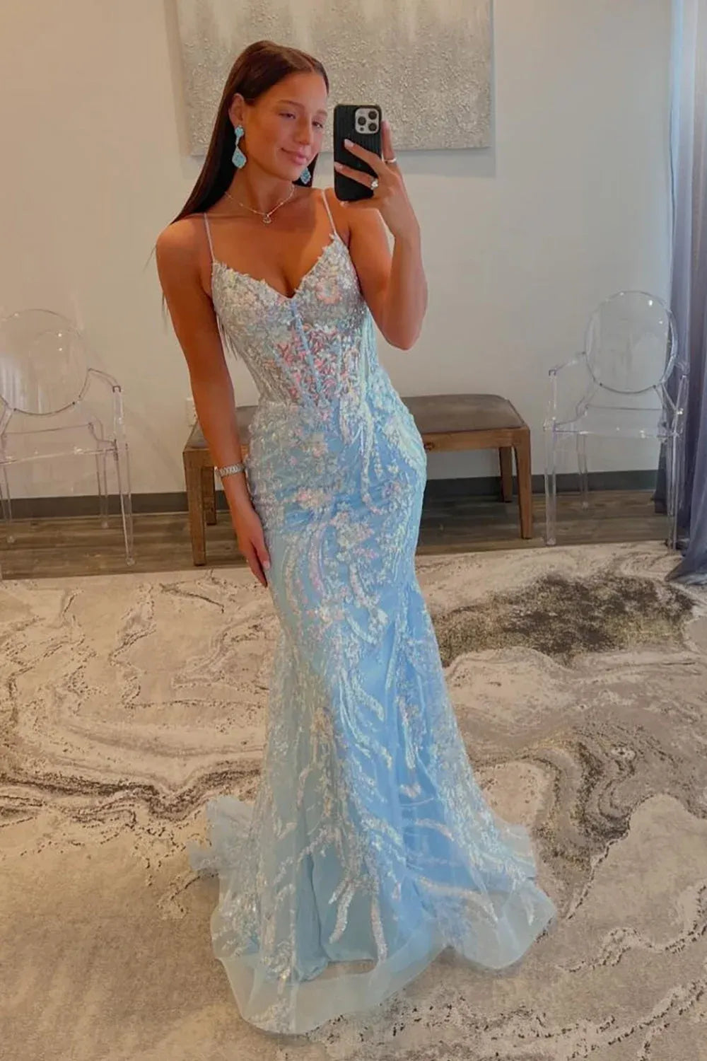 Sparkling Tulle Mermaid V-Neck Spaghetti-Strap Low-Back Floor-Length Prom Dress