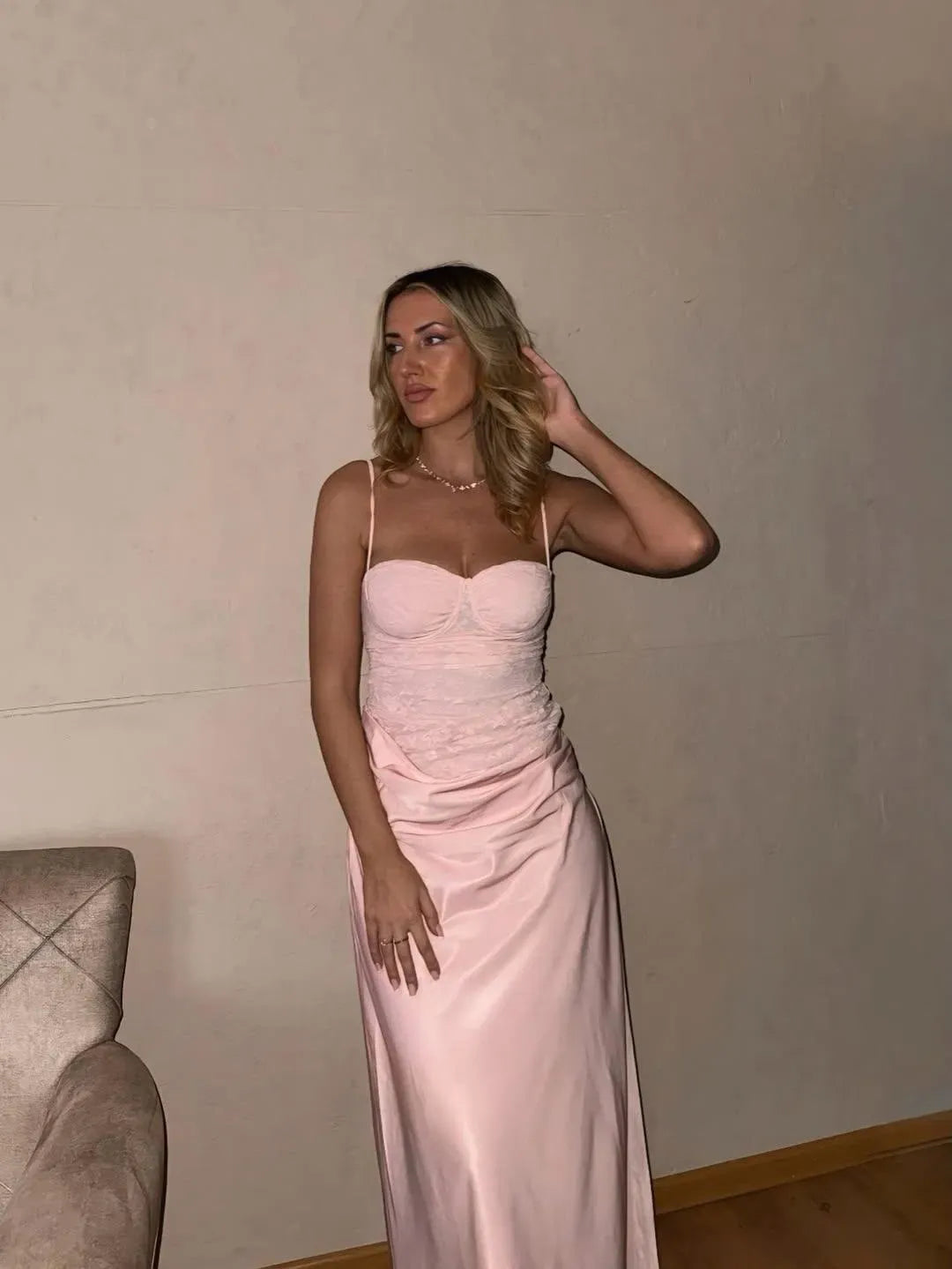 Romantic Lace Sheath Sweetheart Sleeveless Straight Back Maxi Wedding Guest Dress
