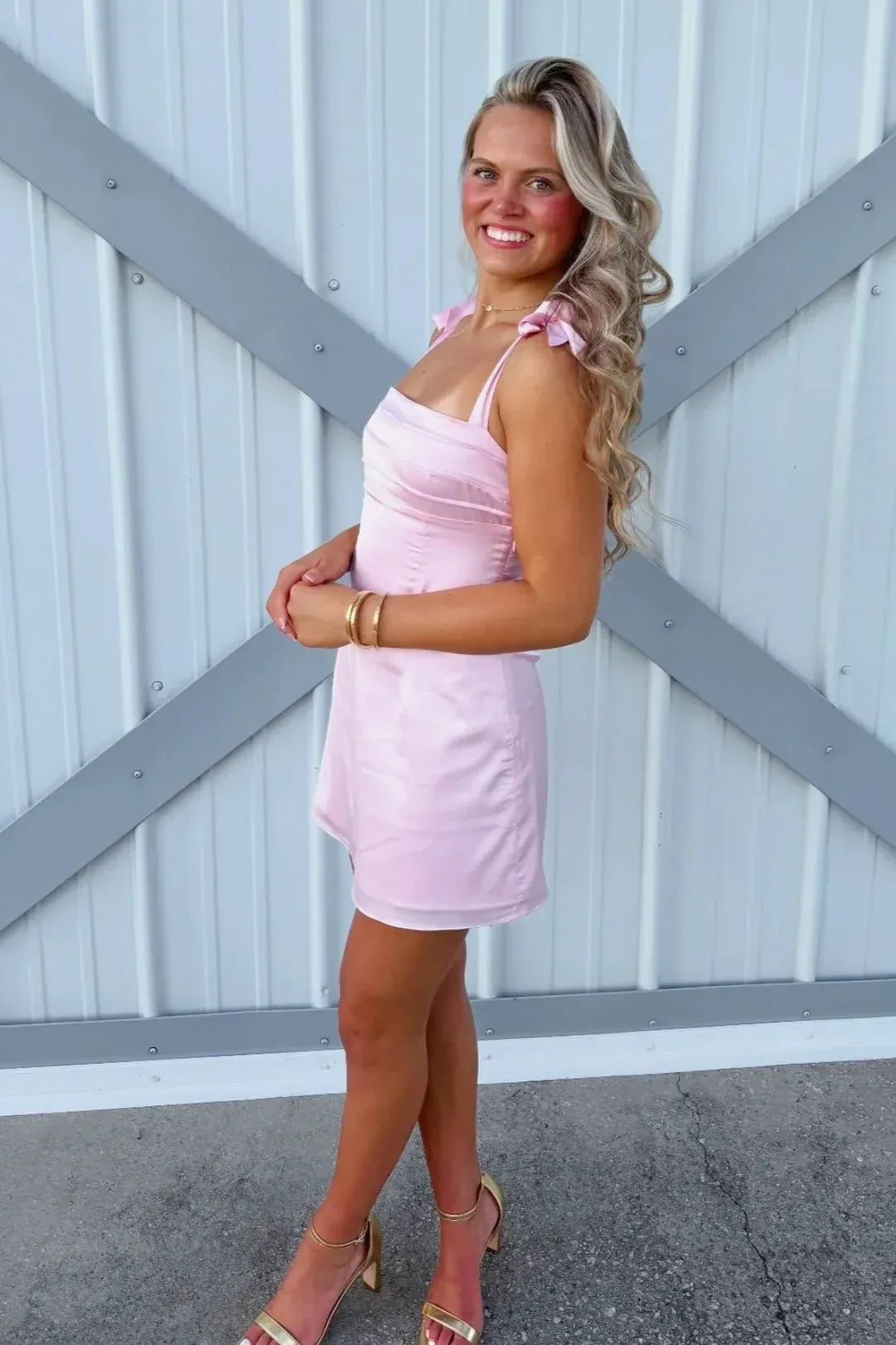 Romantic A-Line Square Neck Bow Straps Tie Back Mini Homecoming Dress