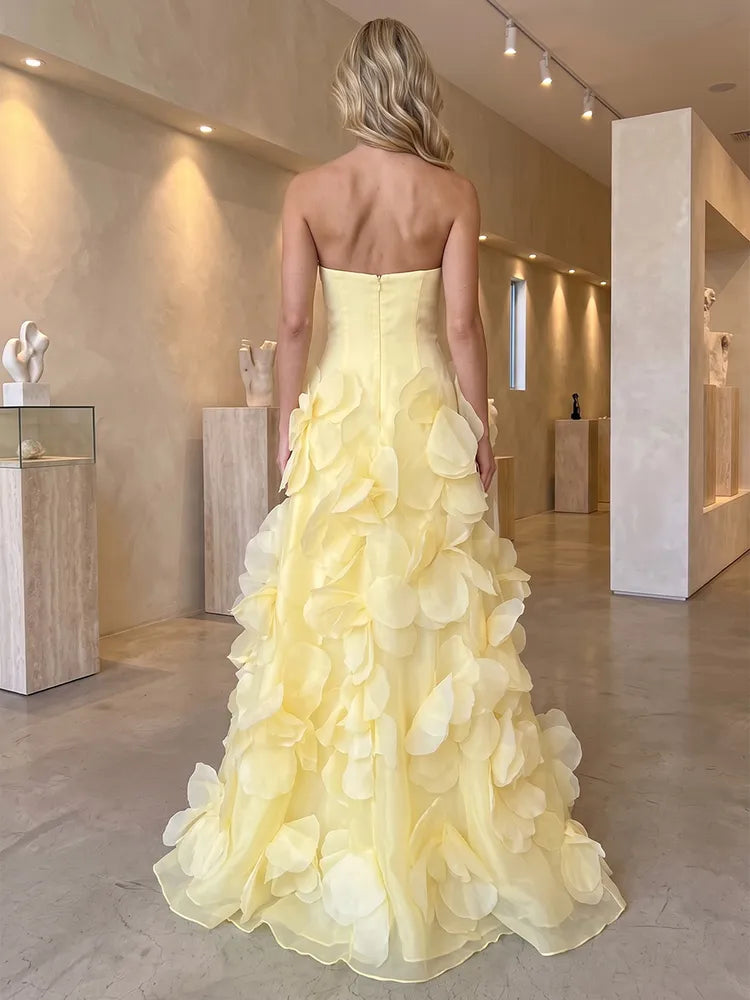 Glamorous A-Line Sweetheart Neck Sleeveless Tulle Floor-Length Prom Dress