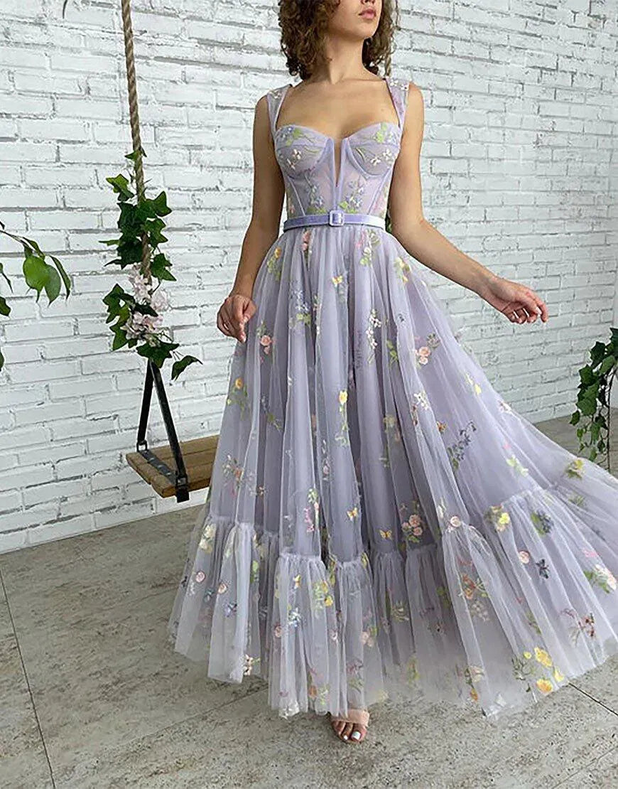 Elegant Embroidered A-Line Square Neck Sleeveless Lace-Up Back Floor-Length Prom Dress