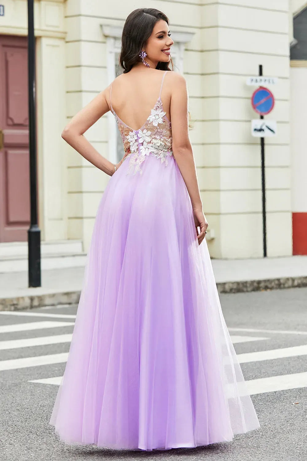 Romantic A-Line V-Neck Spaghetti Strap V-Back Floor Length Lilac Prom Dress