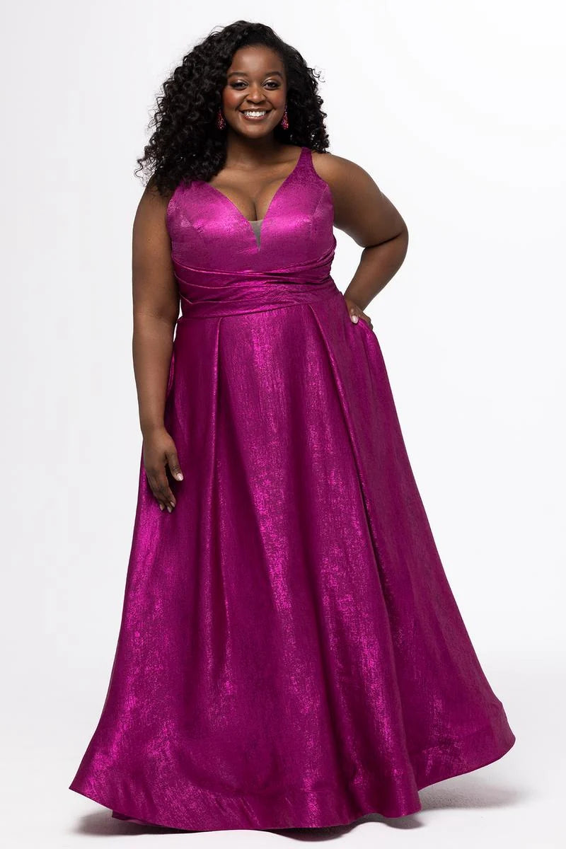 Elegant Plus Size A Line V Neck Sleeveless Metallic Floor Length Prom Dress