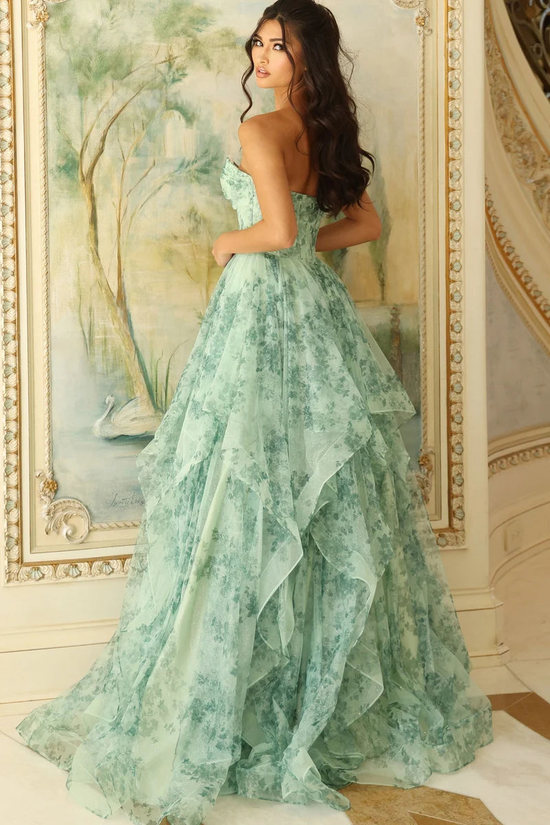 Romantic Ball-Gown Sweetheart Strapless Ruffle Floor-Length Prom Dress