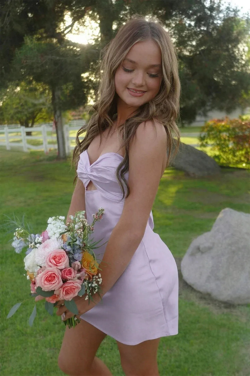 Chic A-Line Sweetheart Sleeveless Bow Back Satin Mini Homecoming Dress