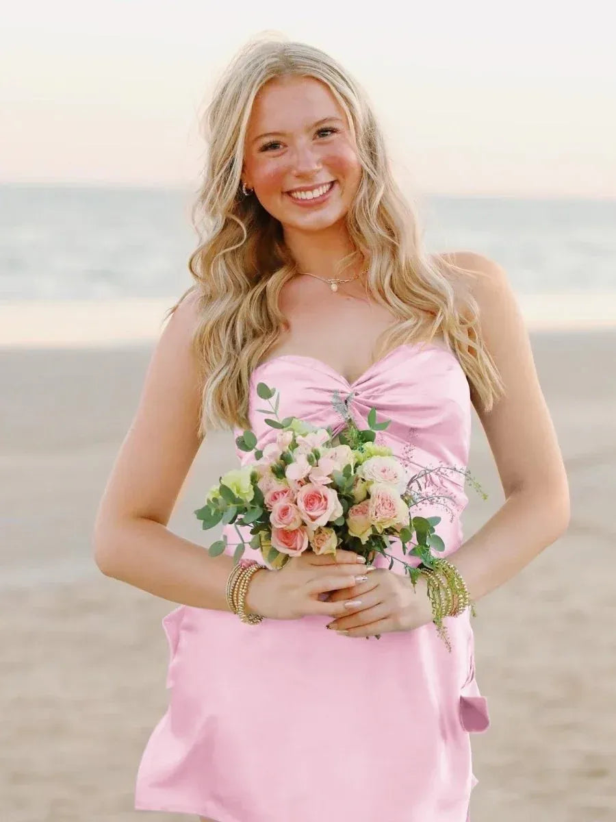 Chic A-Line Sweetheart Sleeveless Bow Back Satin Mini Homecoming Dress
