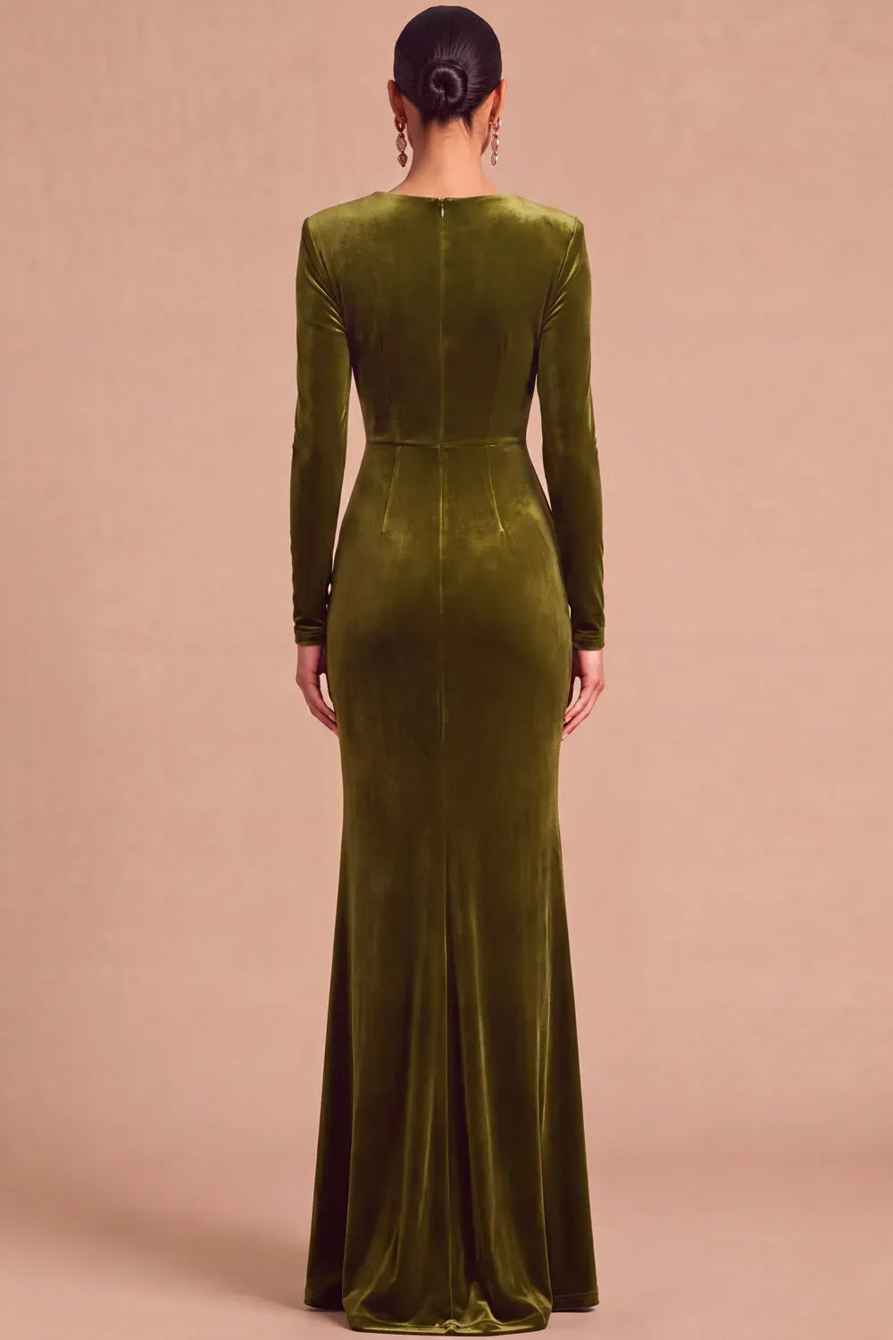 Elegant Mermaid V-Neck Long Sleeve Zip Back Velvet Floor-Length Evening Dress