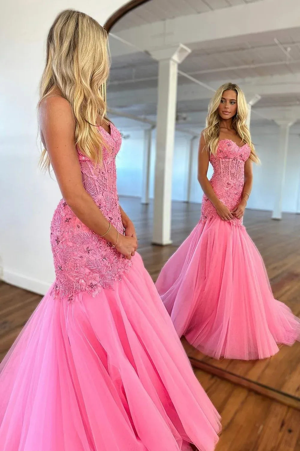 Glamorous Mermaid Sweetheart Sleeveless Structured Back Floor-Length Lace Prom Dress