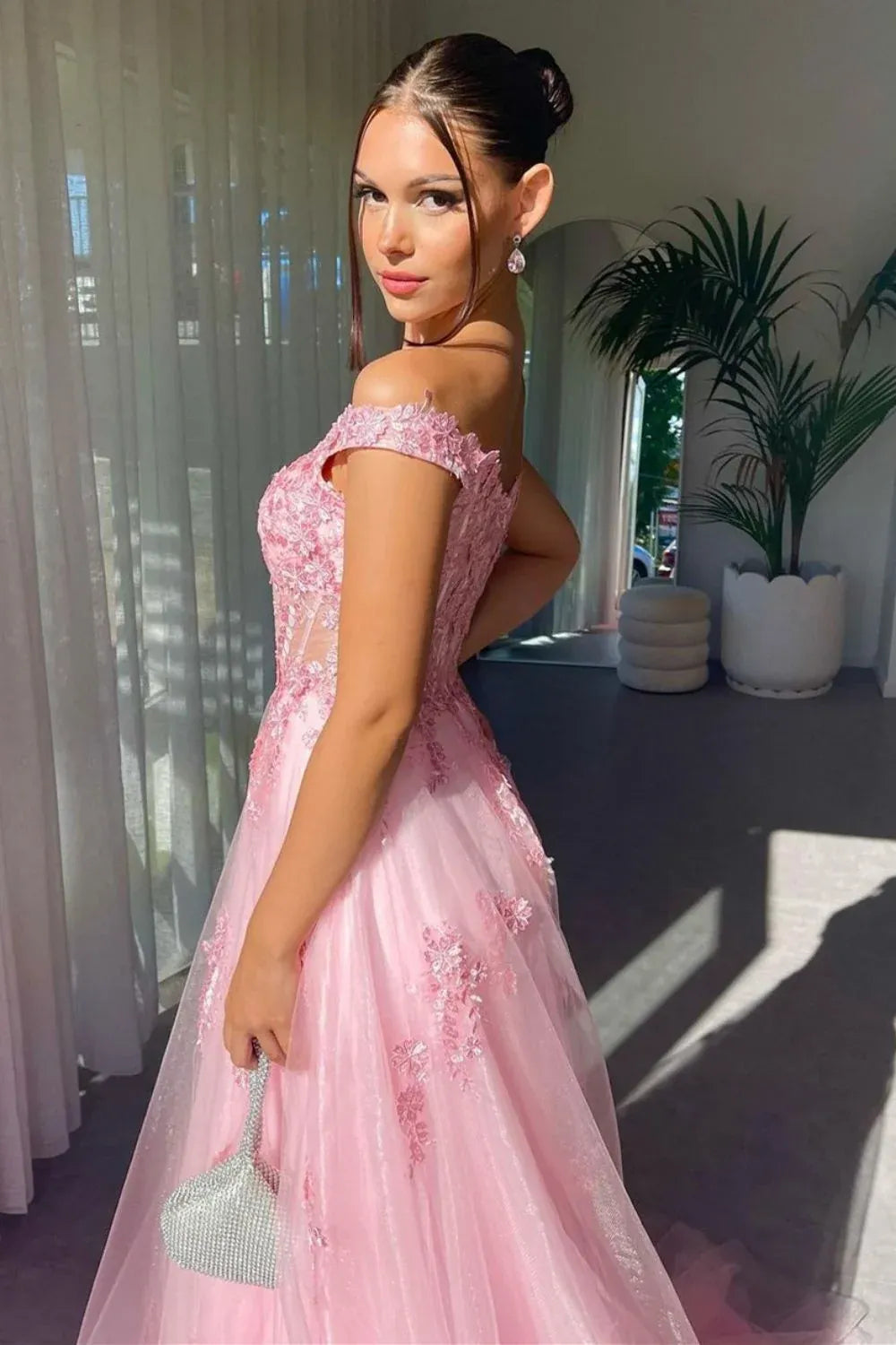 Romantic A-Line Sweetheart Off-Shoulder Structured Back Floor-Length Prom Dress