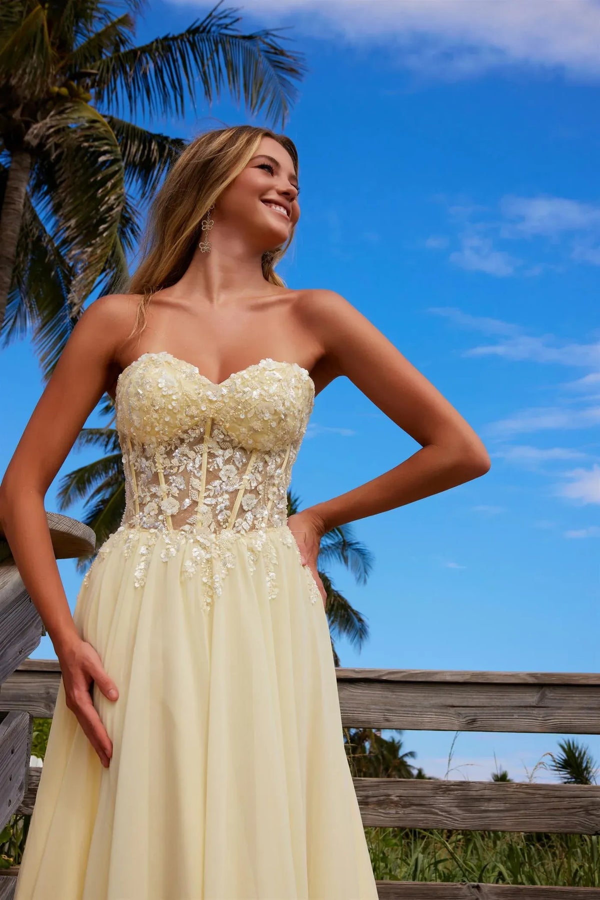 Romantic A-Line Sweetheart Strapless Lace-Up Back Floor-Length Prom Dress