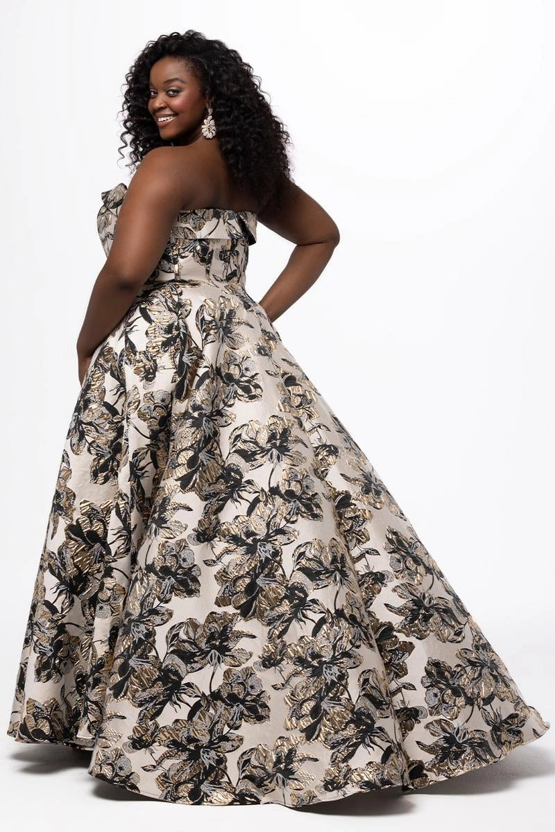 Glamorous Plus Size A Line Sweetheart Strapless Jacquard Floor Length Prom Dress