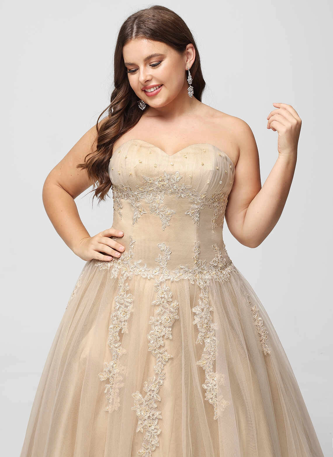 Romantic Ball Gown Sweetheart Sleeveless Tulle Floor Length Plus Size Prom Dress