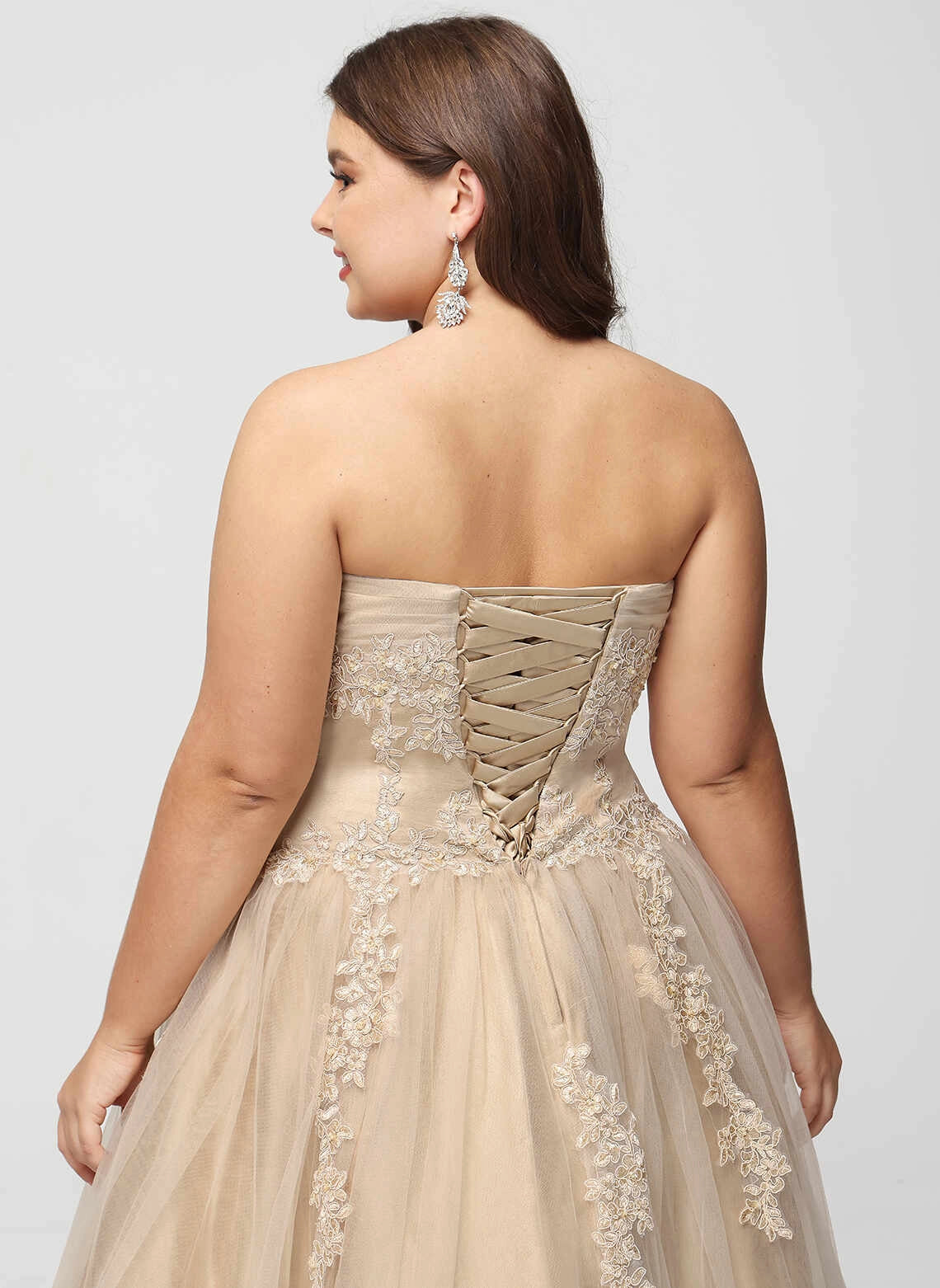 Romantic Ball Gown Sweetheart Sleeveless Tulle Floor Length Plus Size Prom Dress