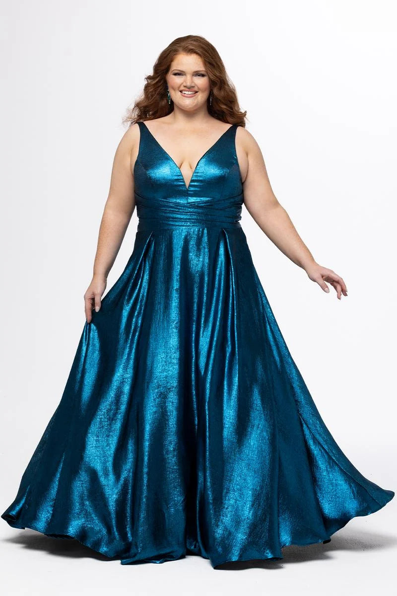 Elegant Plus Size A Line V Neck Sleeveless Metallic Floor Length Prom Dress