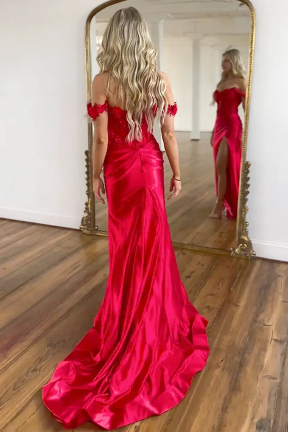 Glamorous Mermaid Sweetheart Off-Shoulder Structured Back Floor-Length Satin Prom Dress