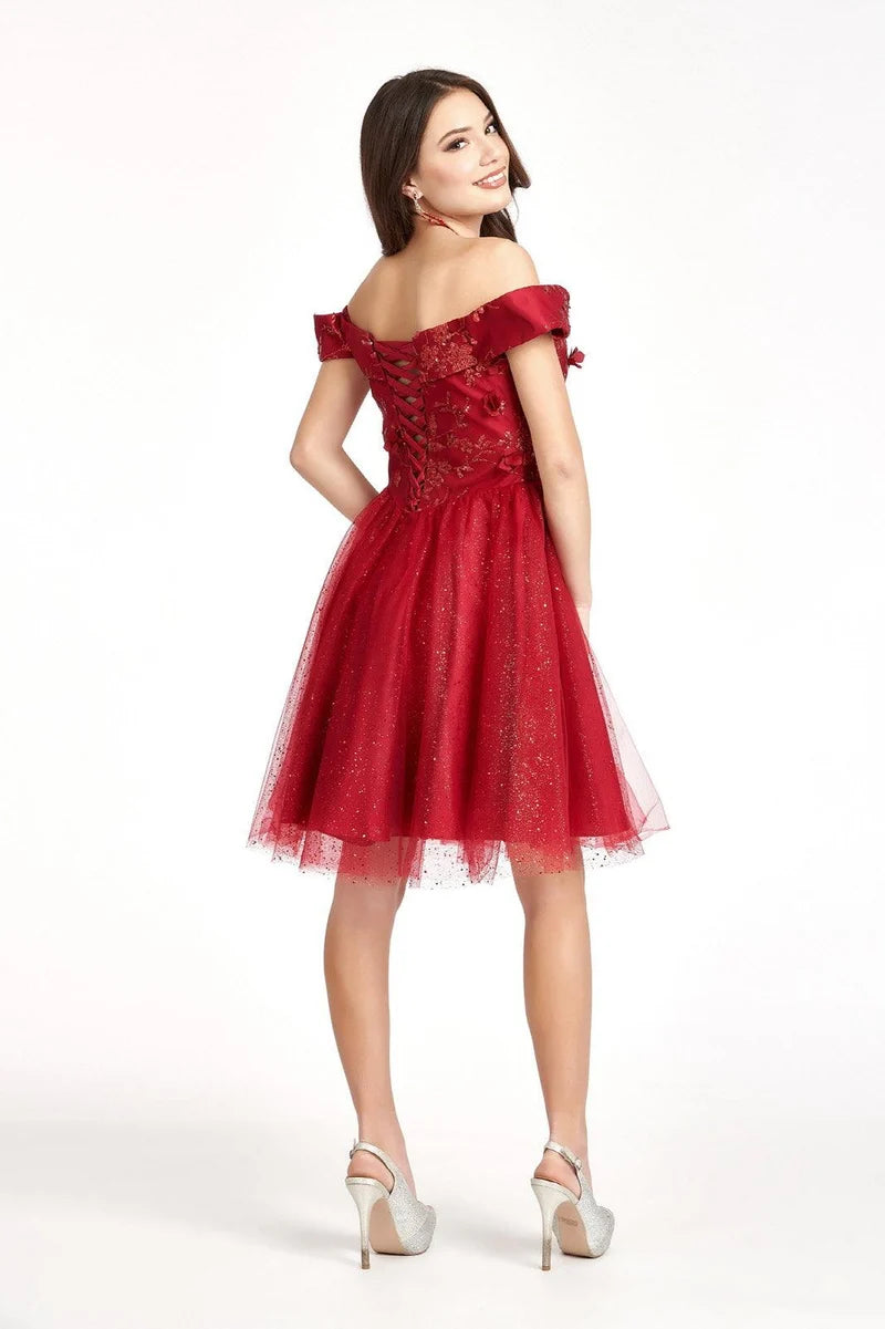 Romantic A-Line Sweetheart Off-Shoulder Lace-Up Tulle Mini Homecoming Dress