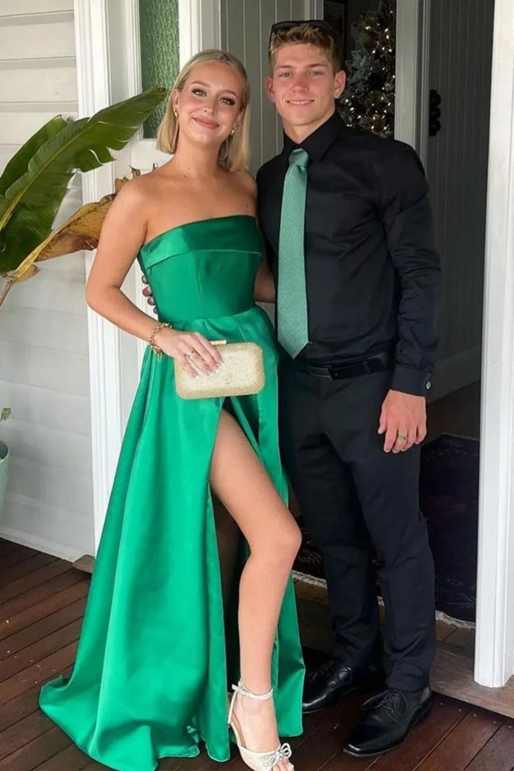 Elegant A-Line Straight Neck Sleeveless Structured Back Floor-Length Prom Dress