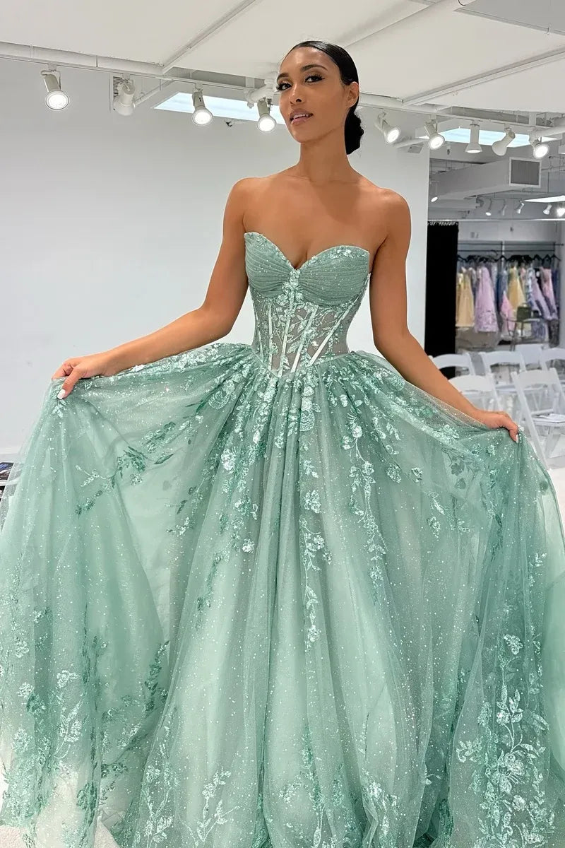 Enchanting Tulle A-Line Sweetheart Strapless Corset Applique Long Prom Dress