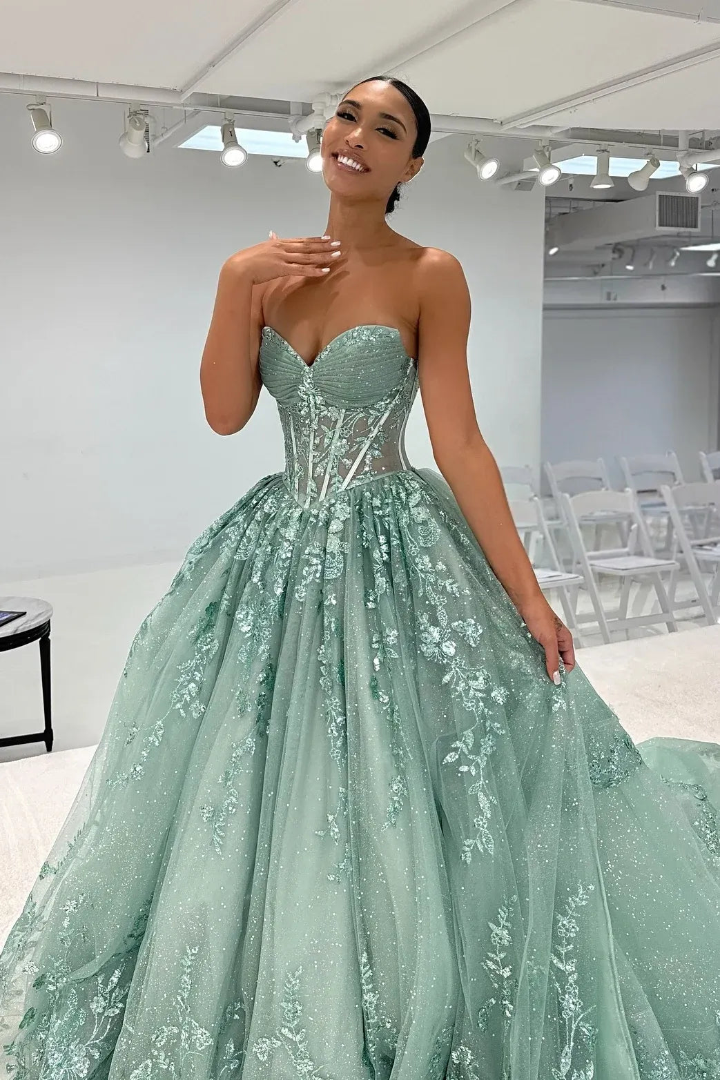 Enchanting Tulle A-Line Sweetheart Strapless Corset Applique Long Prom Dress