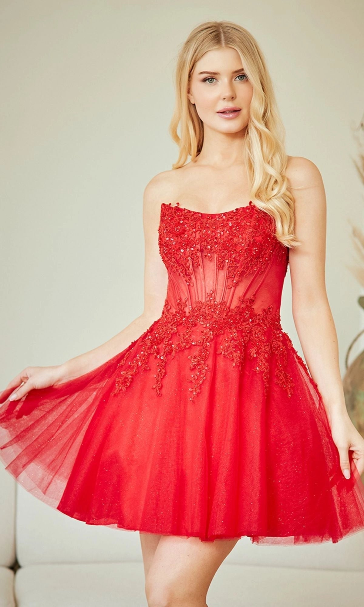 Romantic A Line Sweetheart Strapless Tulle Mini Homecoming Dress