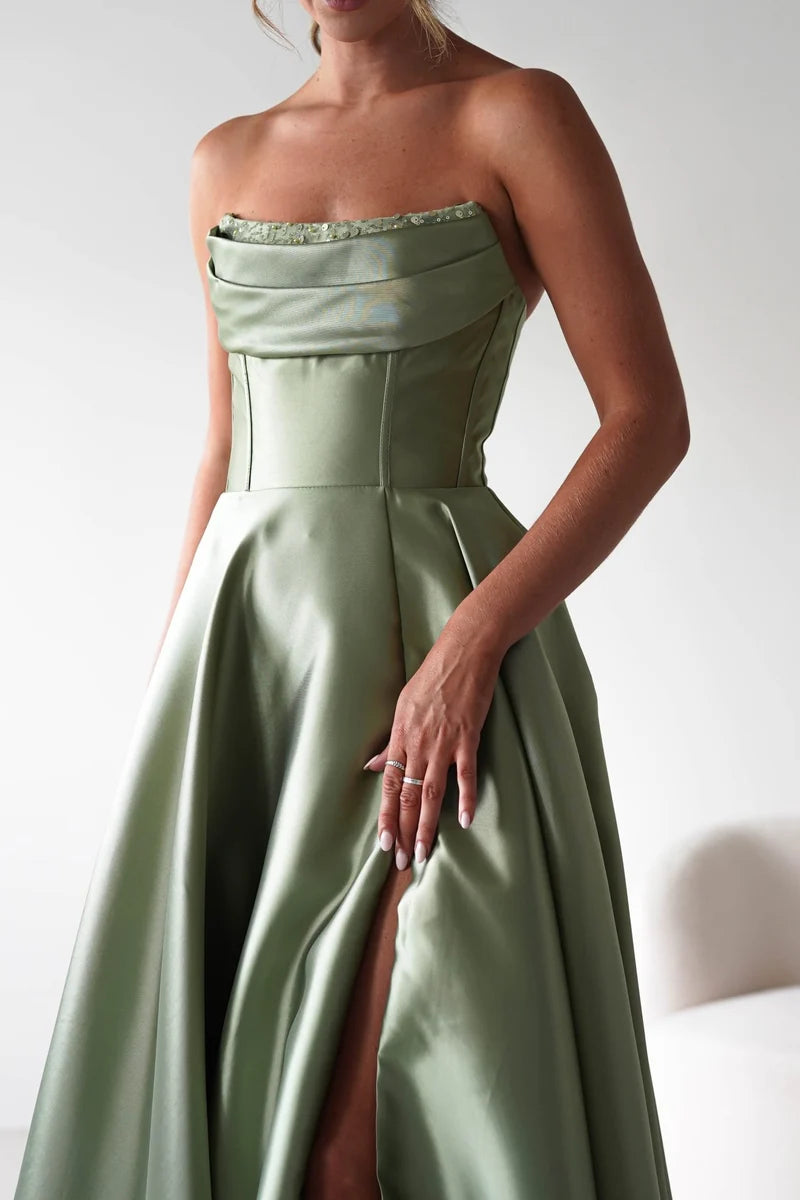 Elegant A-Line Strapless Sleeveless Lace-Up Back Floor Length Prom Dress