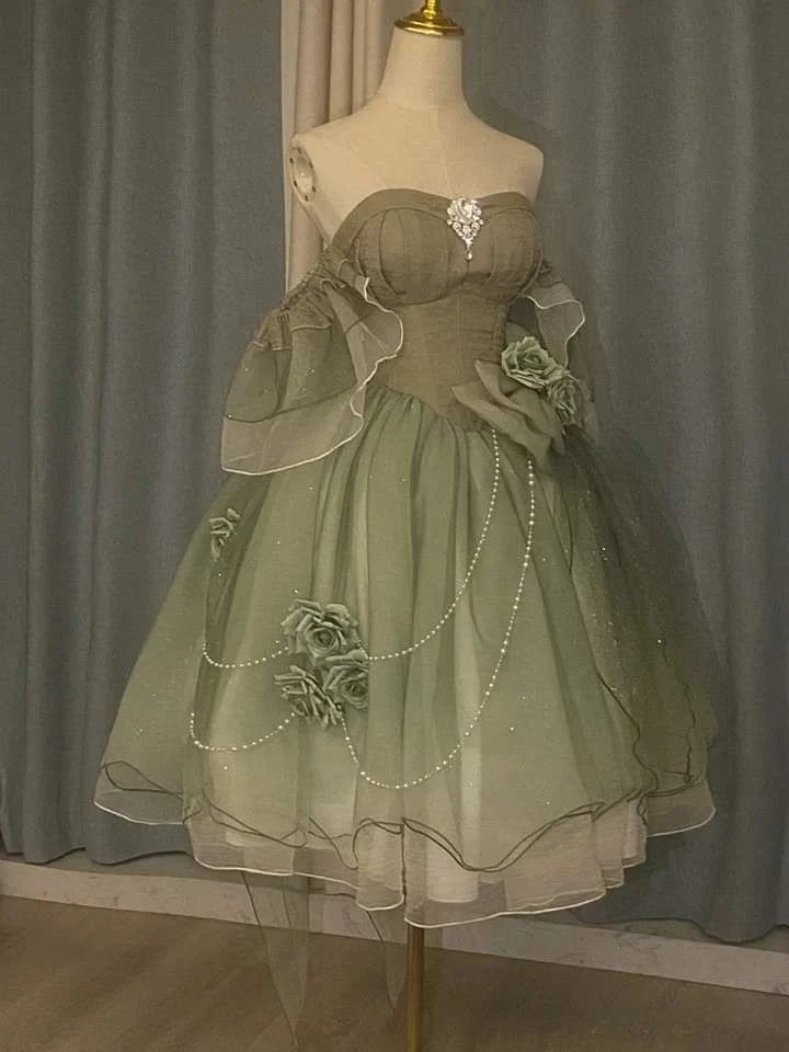 Romantic A-Line Sweetheart Sheer Sleeves Smocked Back Short Homecoming Dress
