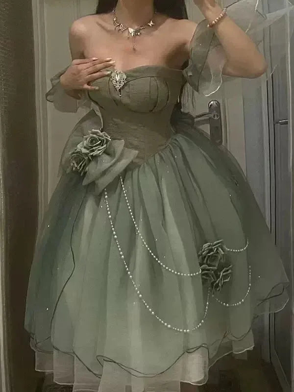 Romantic A-Line Sweetheart Sheer Sleeves Smocked Back Short Homecoming Dress