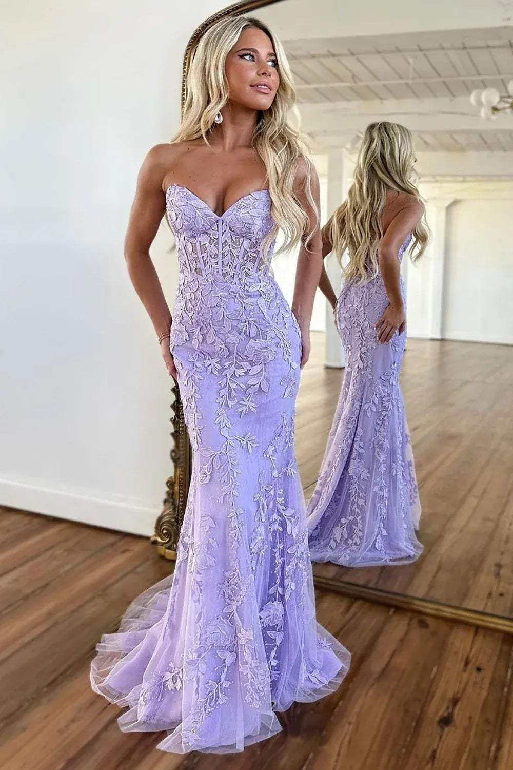 Romantic Lace Tulle Mermaid Sweetheart Strapless Lace Up Floor Length Prom Dress