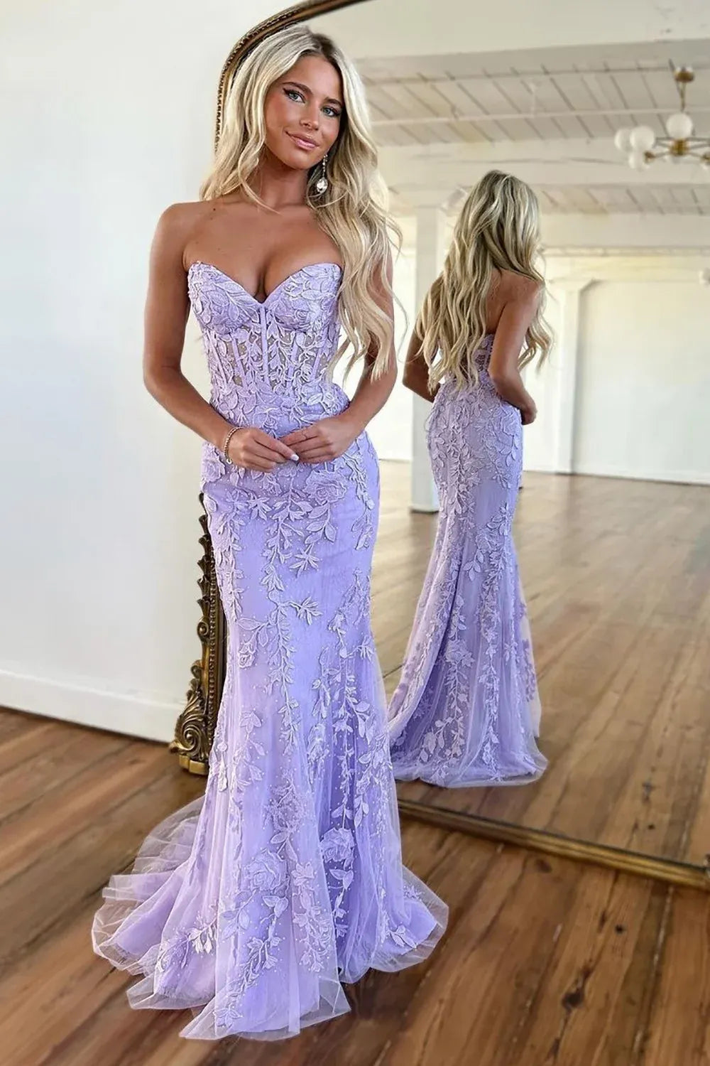 Romantic Lace Tulle Mermaid Sweetheart Strapless Lace Up Floor Length Prom Dress