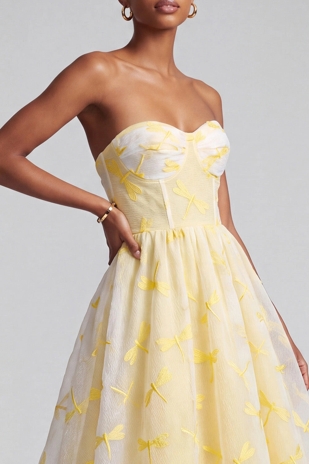 Romantic A-line Strapless Sweetheart Sleeveless Lace Up Back Tiered Ruffled Floor Length Prom Dress