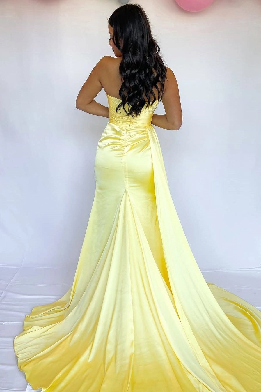 Loverlm Elegant Yellow Satin Mermaid Strapless Ruched Side-Slit Zipper-Back Floor-Length Prom Dress