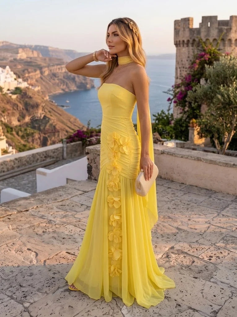 Romantic A-Line Strapless Sleeveless Chiffon Floor Length Wedding Guest Dress
