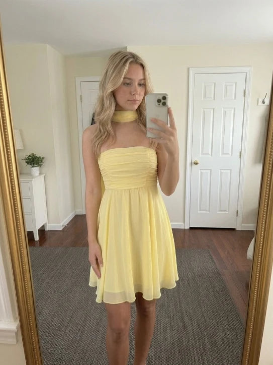 Chic A-Line Strapless Sleeveless Zipper Back Short Homecoming Dress